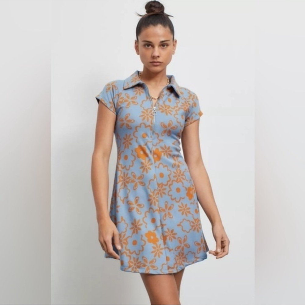 UO Arla Zip-Up Mini Dress Urban Outfitters Floral retro dress with zipper NWOT M